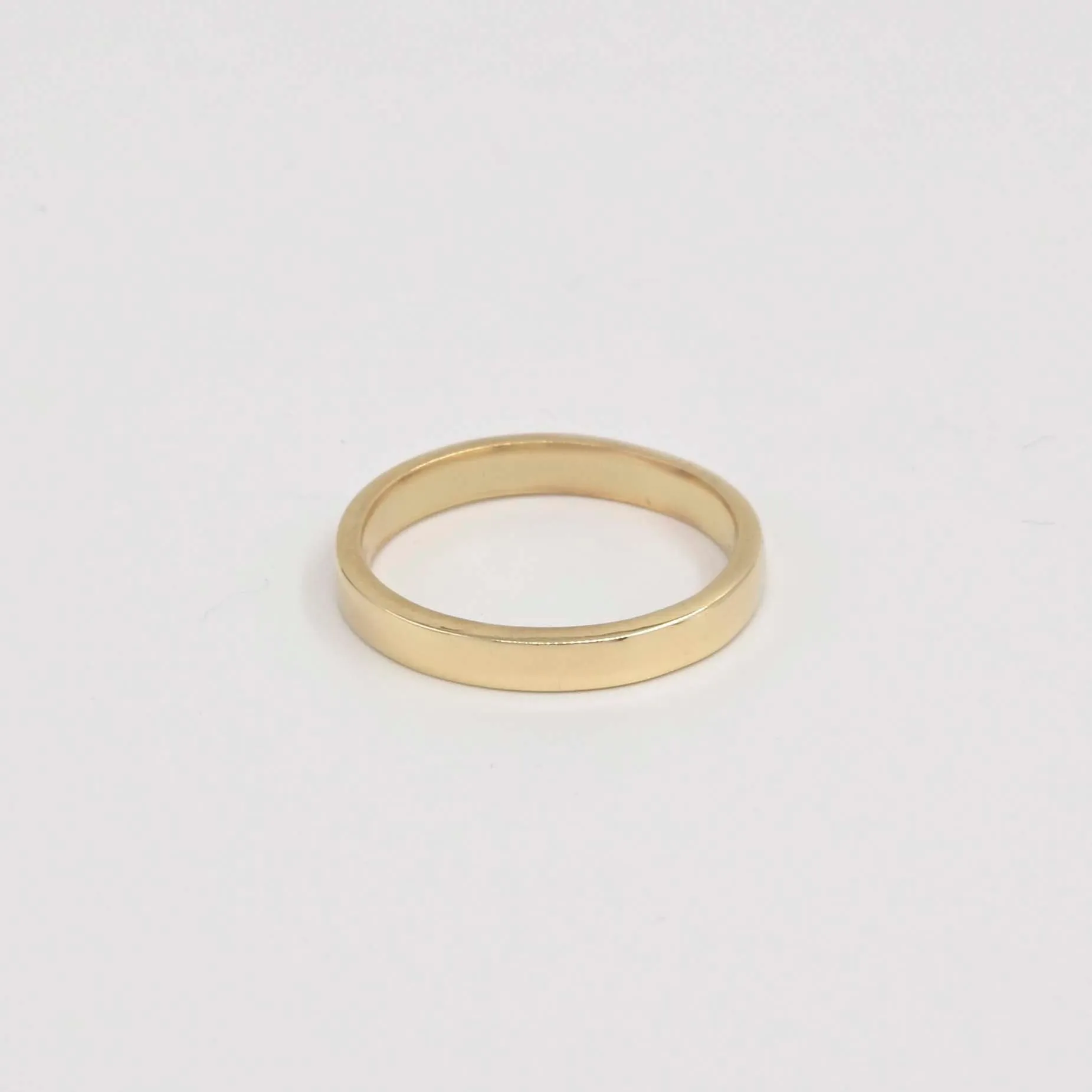 9ct Yellow Gold Light Flat Wedding ring