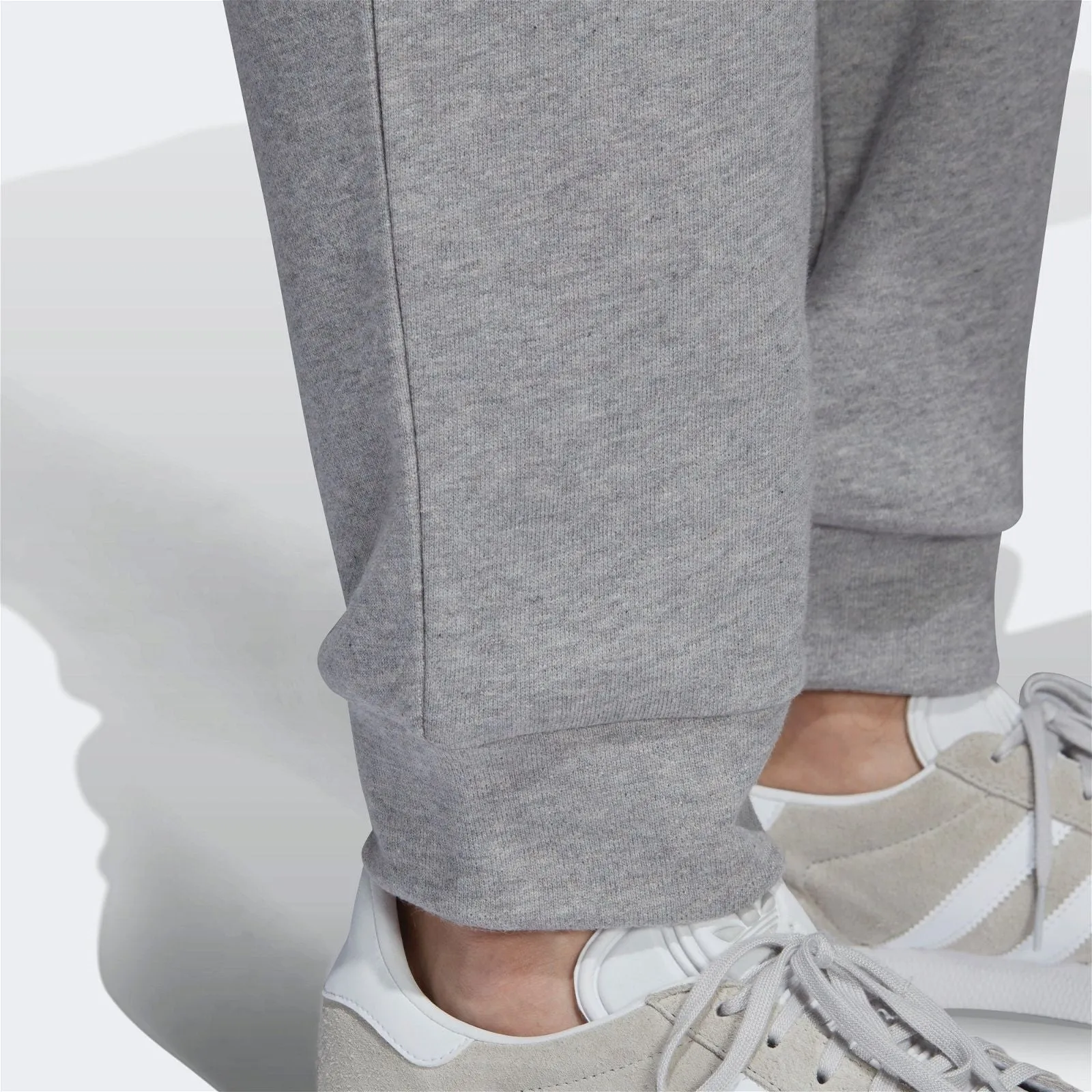 adidas Originals Trefoil Essentials Joggers - Medium Grey Heather