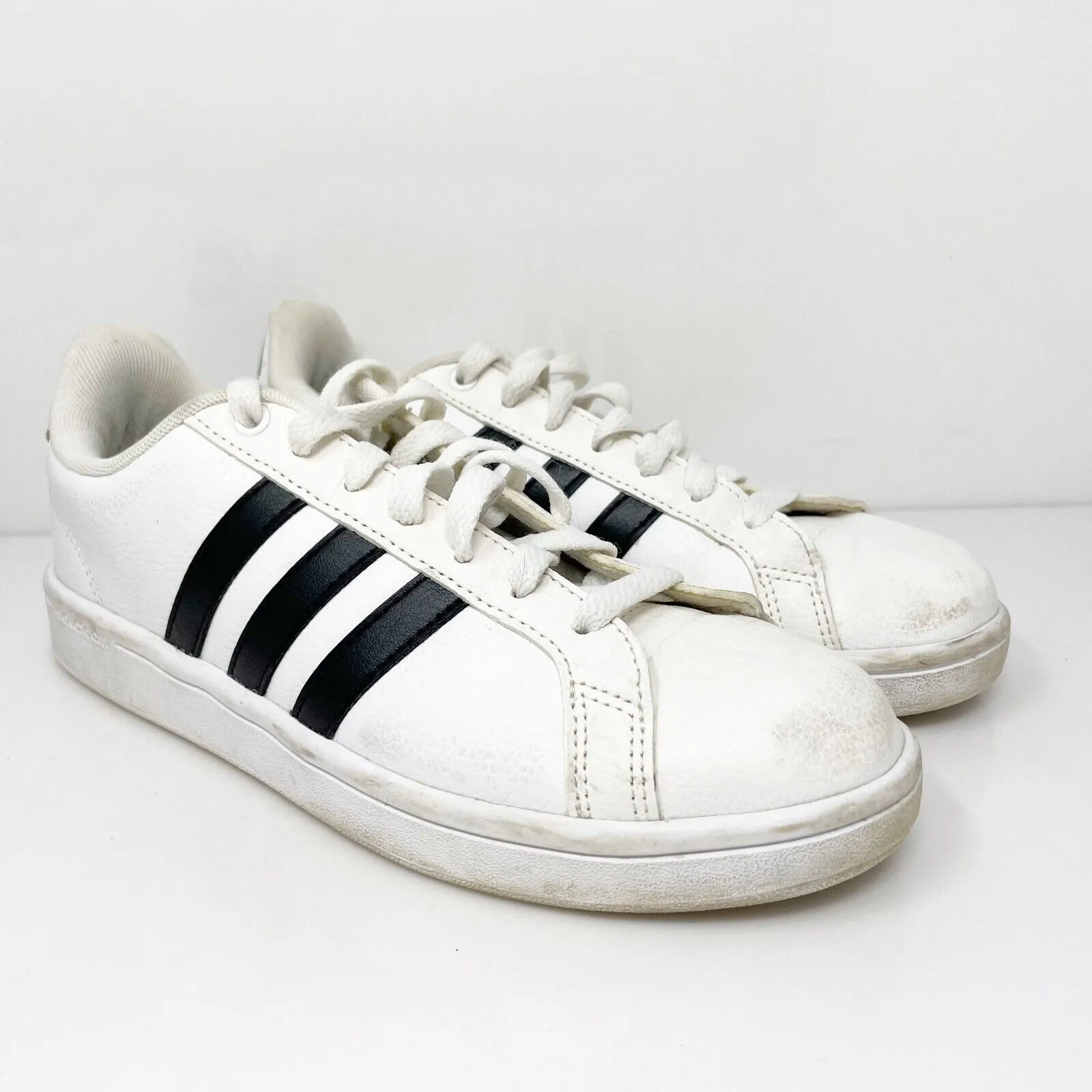 Adidas Womens Cloudfoam Advantage AW4287 White Casual Shoes Sneakers Size 7.5