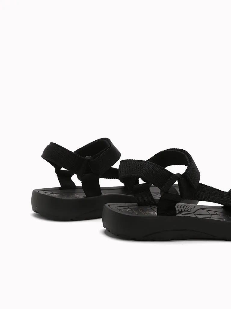 Anna Flat Sandals P799 EACH (ANY 2 AT P999)