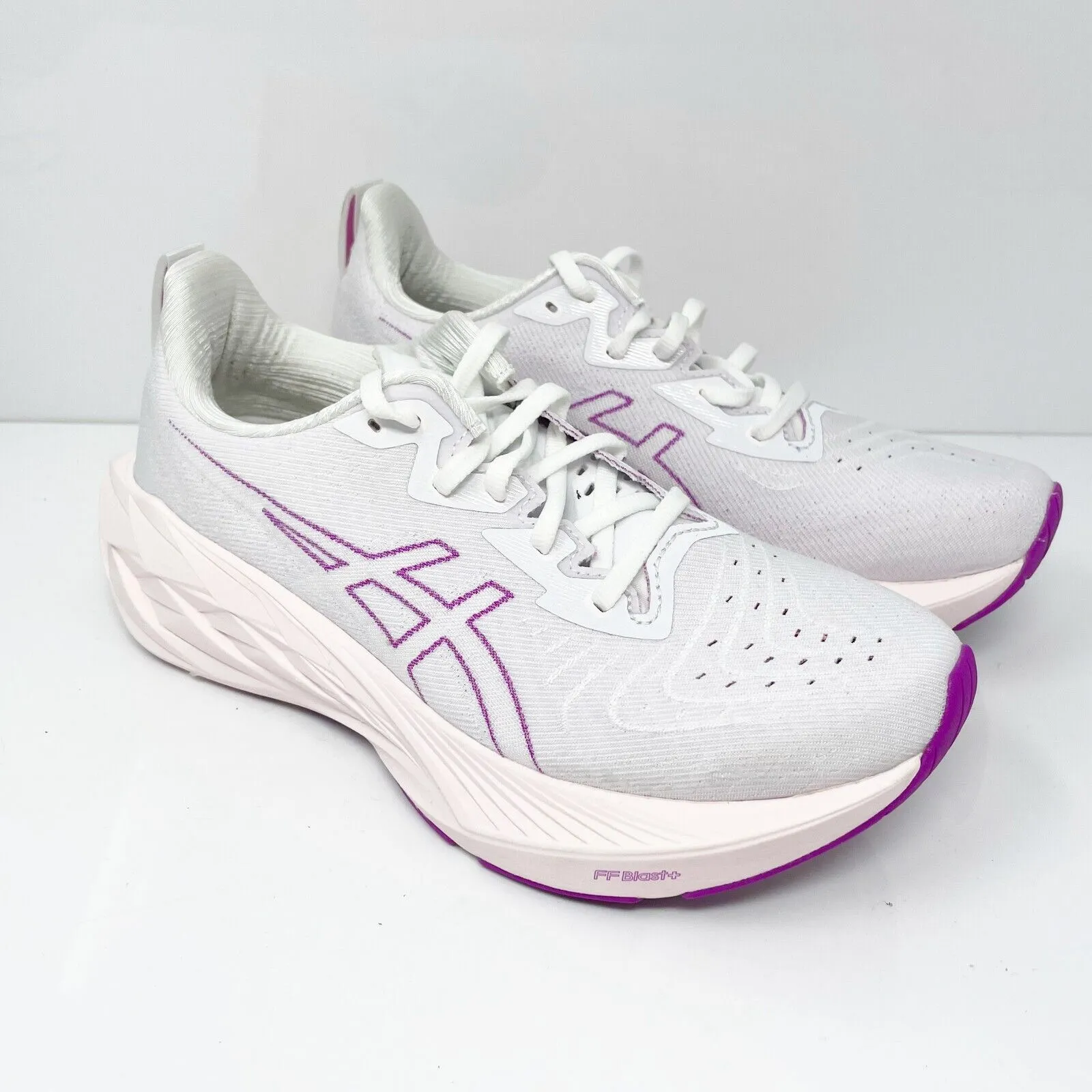 Asics Womens Novablast 4 1012B510 Gray Running Shoes Sneakers Size 7