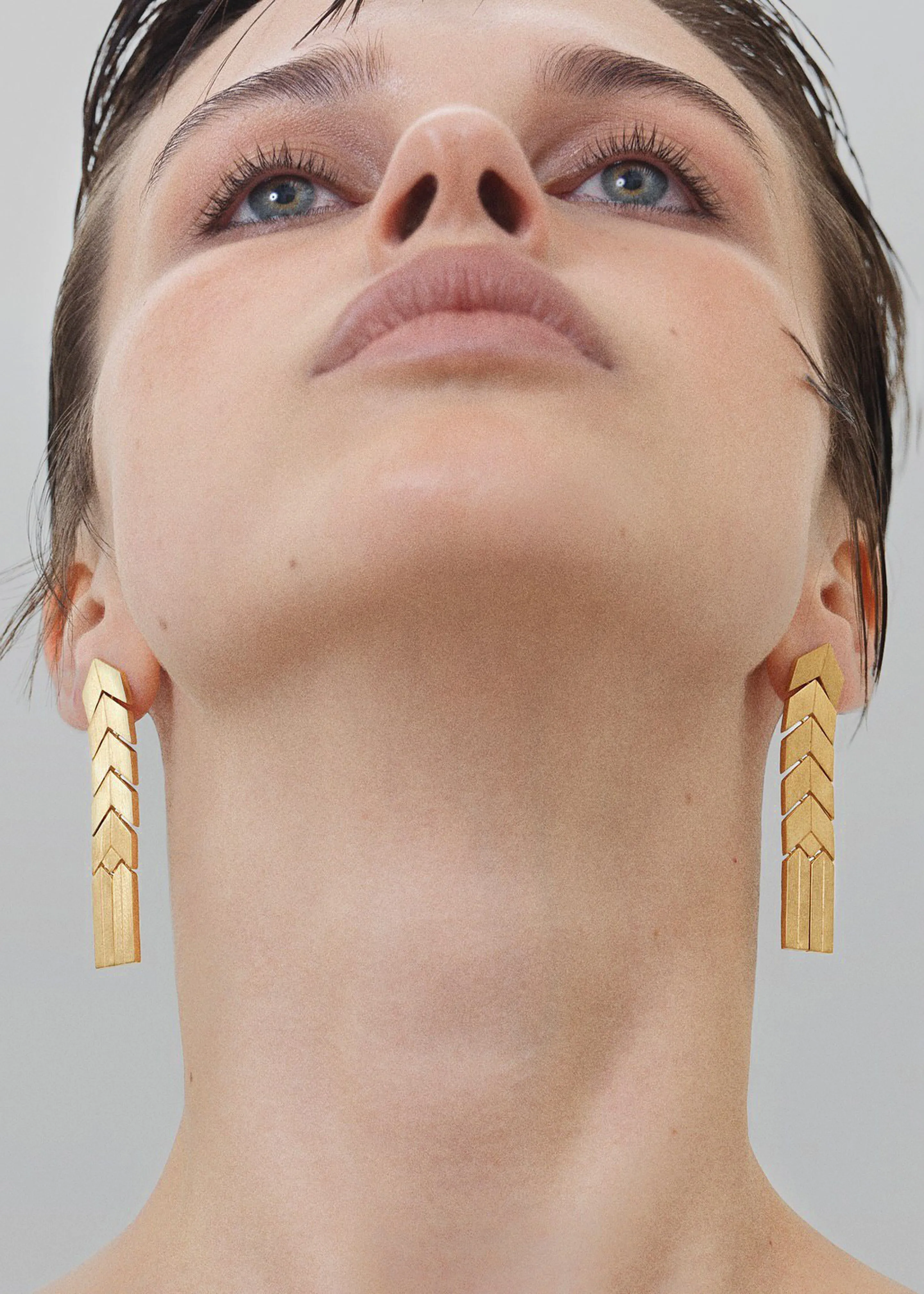 Bevza Flat Spikelet Earrings - Gold