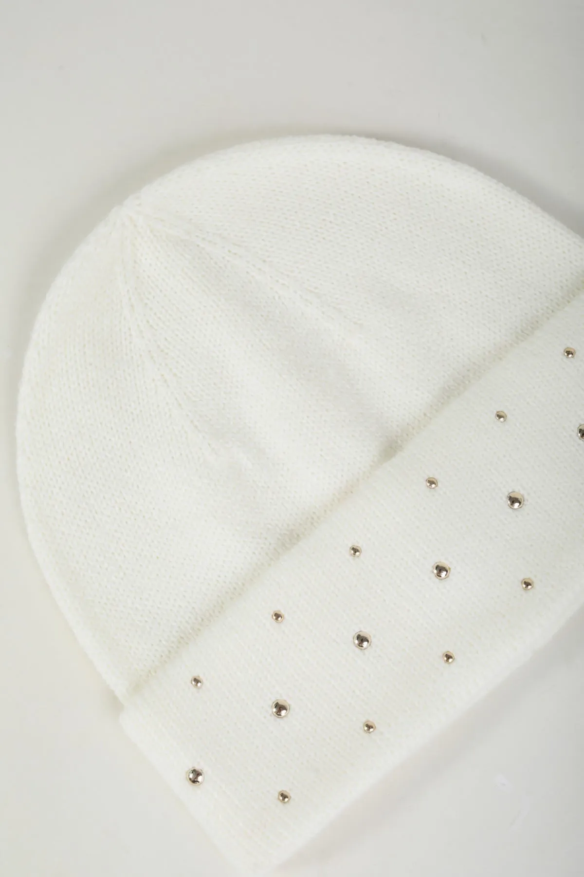 Cream Studded Hat & Scarf Gift Set