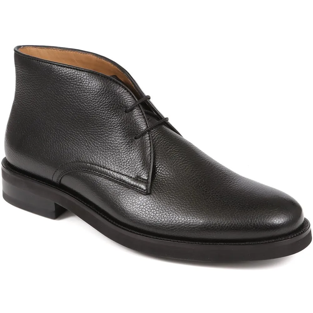 EARL Leather Chukka Boots in EARL 324 378 Color - Shop Now