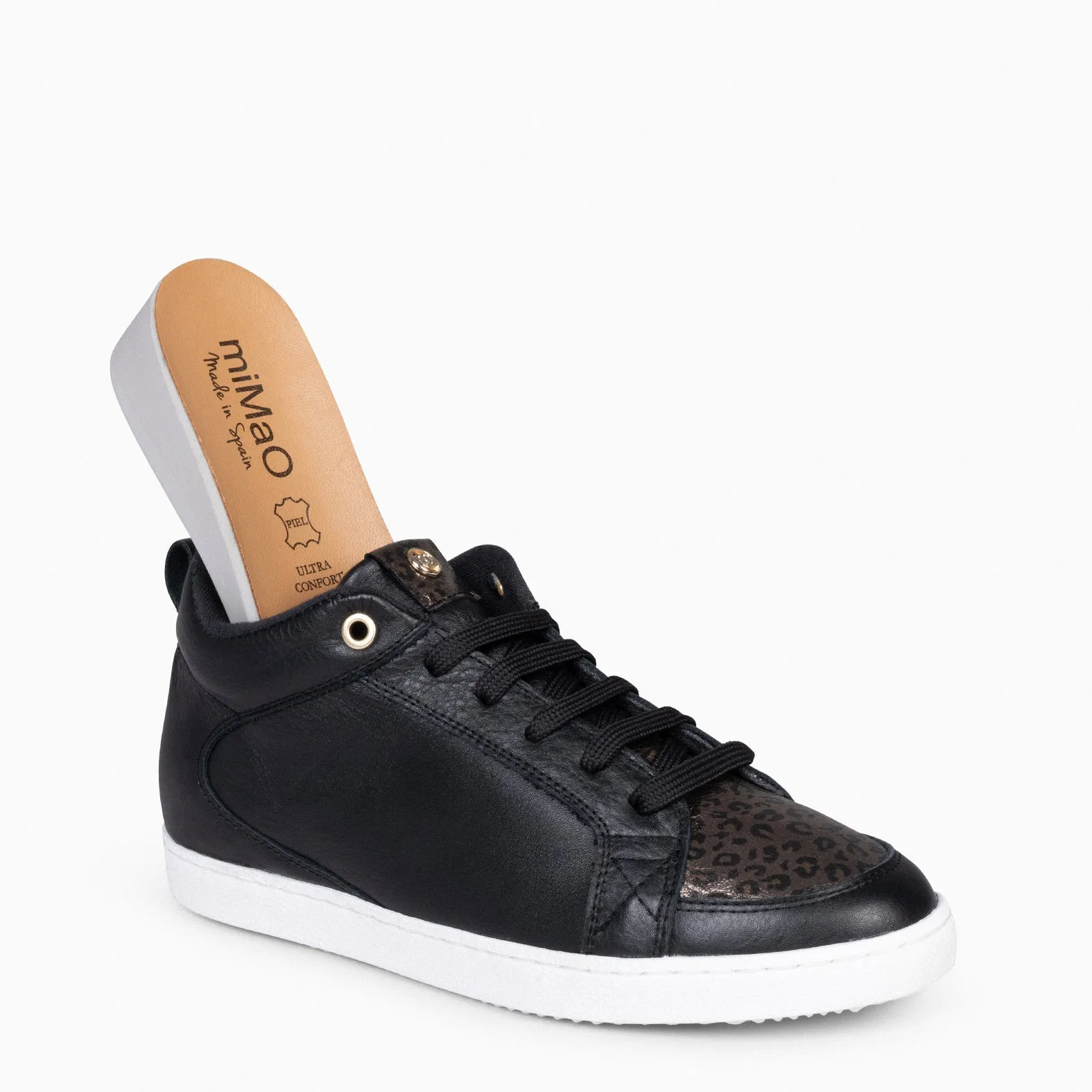 FRENCHY - Zapatillas con cuña interna para mujer en negro y leopardo - Comprar en línea