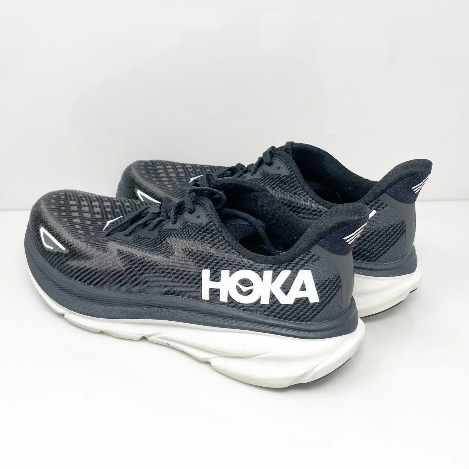 Hoka One One Mens Clifton 9 1127895 BWHT Black Running Shoes Sneakers Size 10.5D