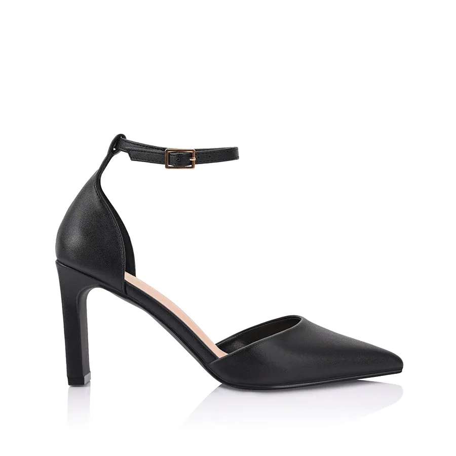 Kosta Closed Toe Block Heels - Black