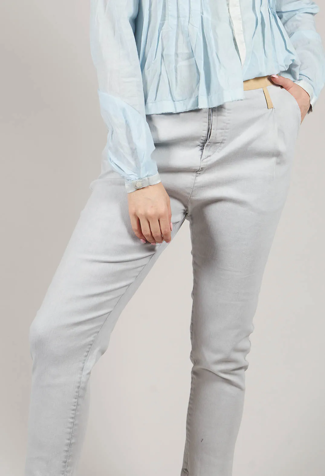 Light Grey Slim Fit Jeans with Contrasting Waistband.