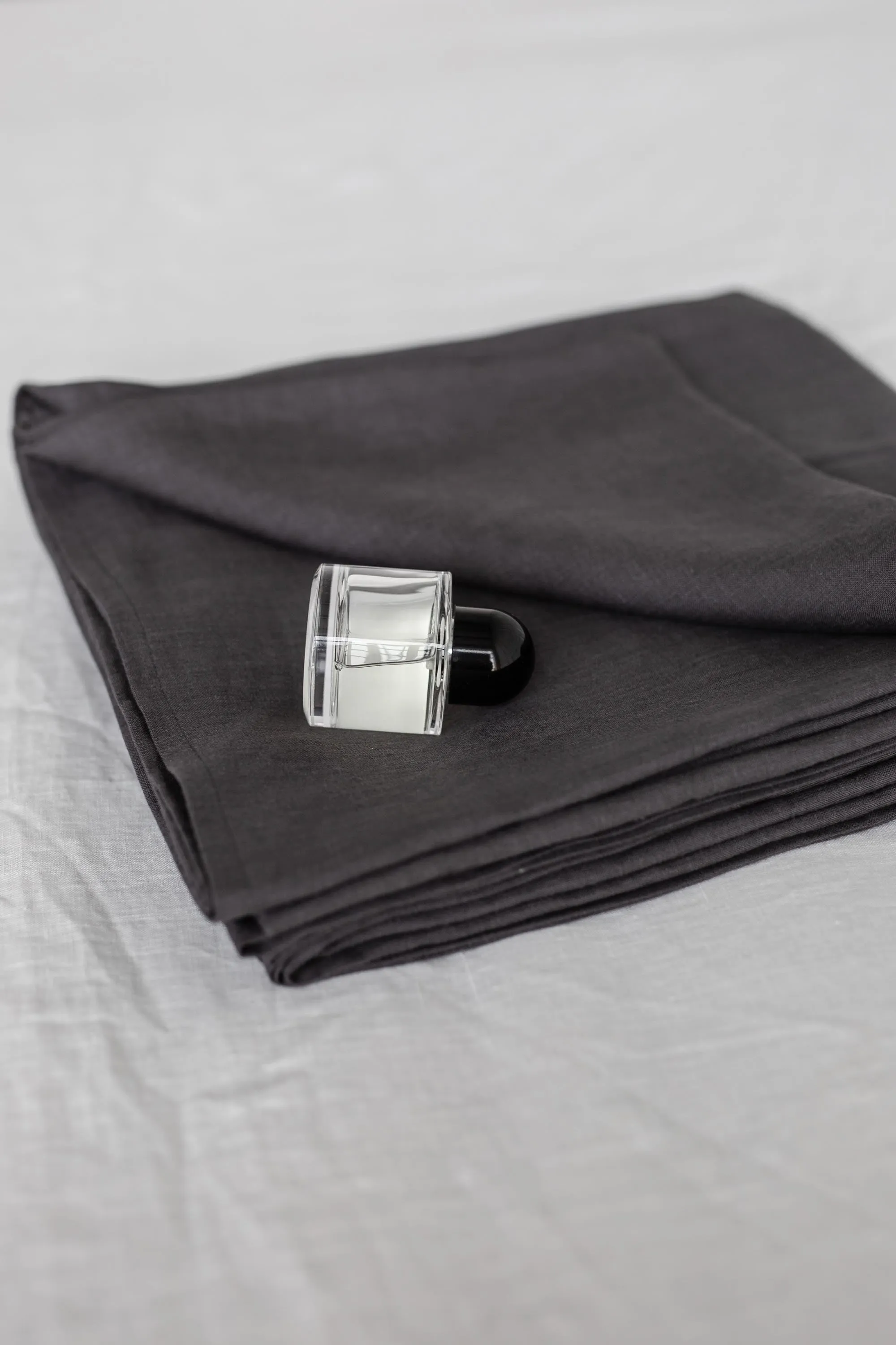 Linen flat sheet in Charcoal