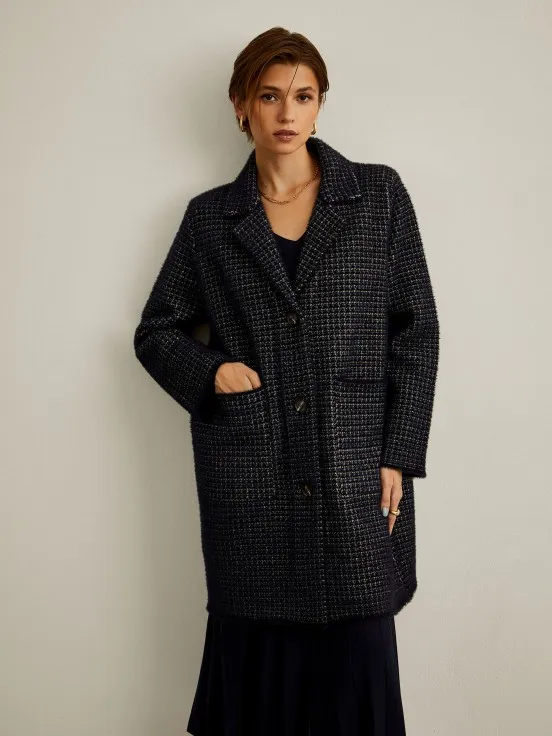 Long coat with houndstooth pattern