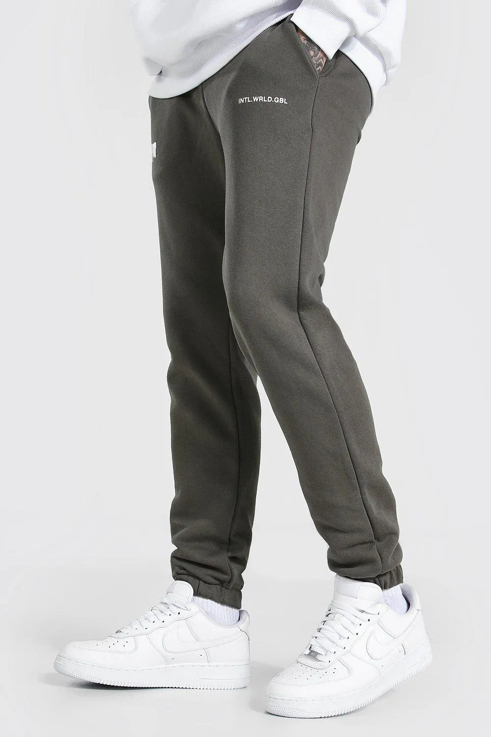 Loose Fit Man Cord Joggers | boohooMAN UK