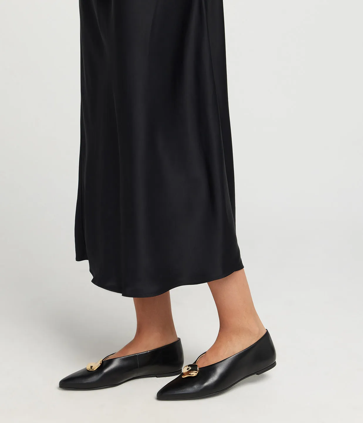 Luna Flat in Black