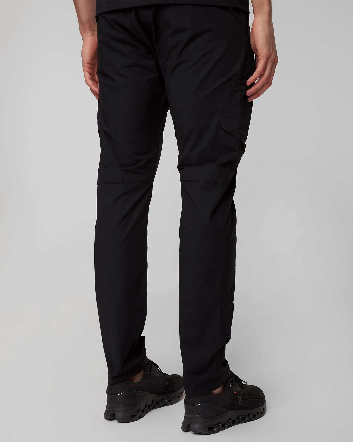 Men's black trousers Napapijri M-Carchi Cargo NP0A4I4T0411-1