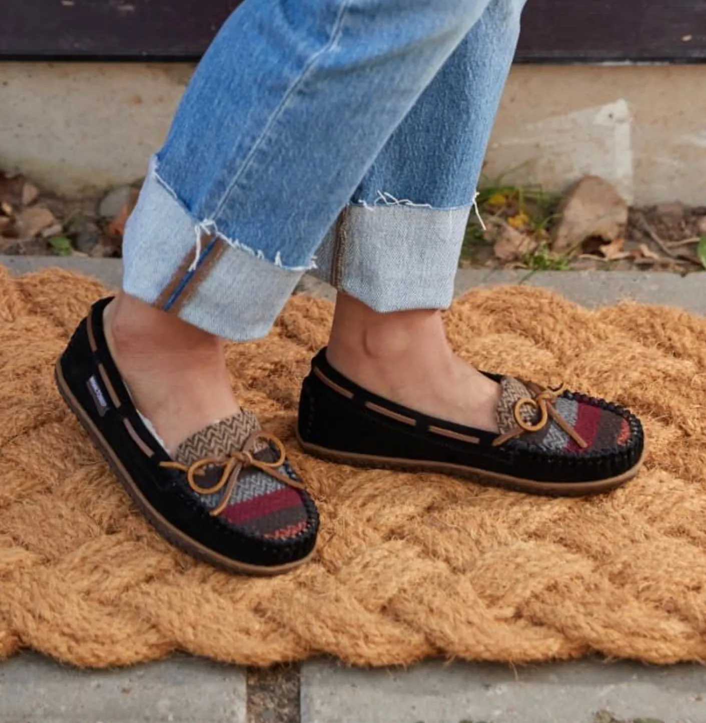 Minnetonka Black Women’s Tilia Moccasins