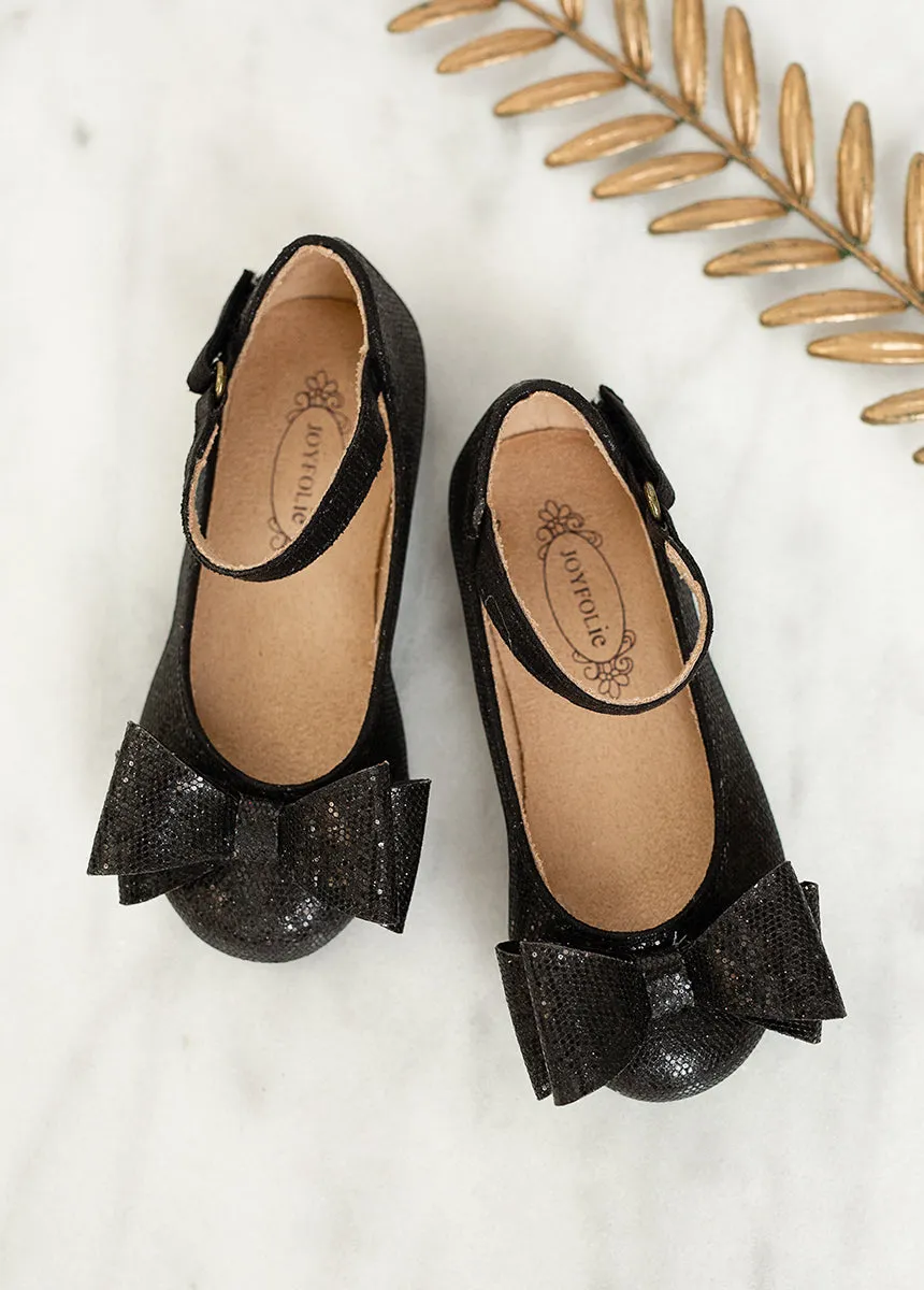 Miriam Flat in Black