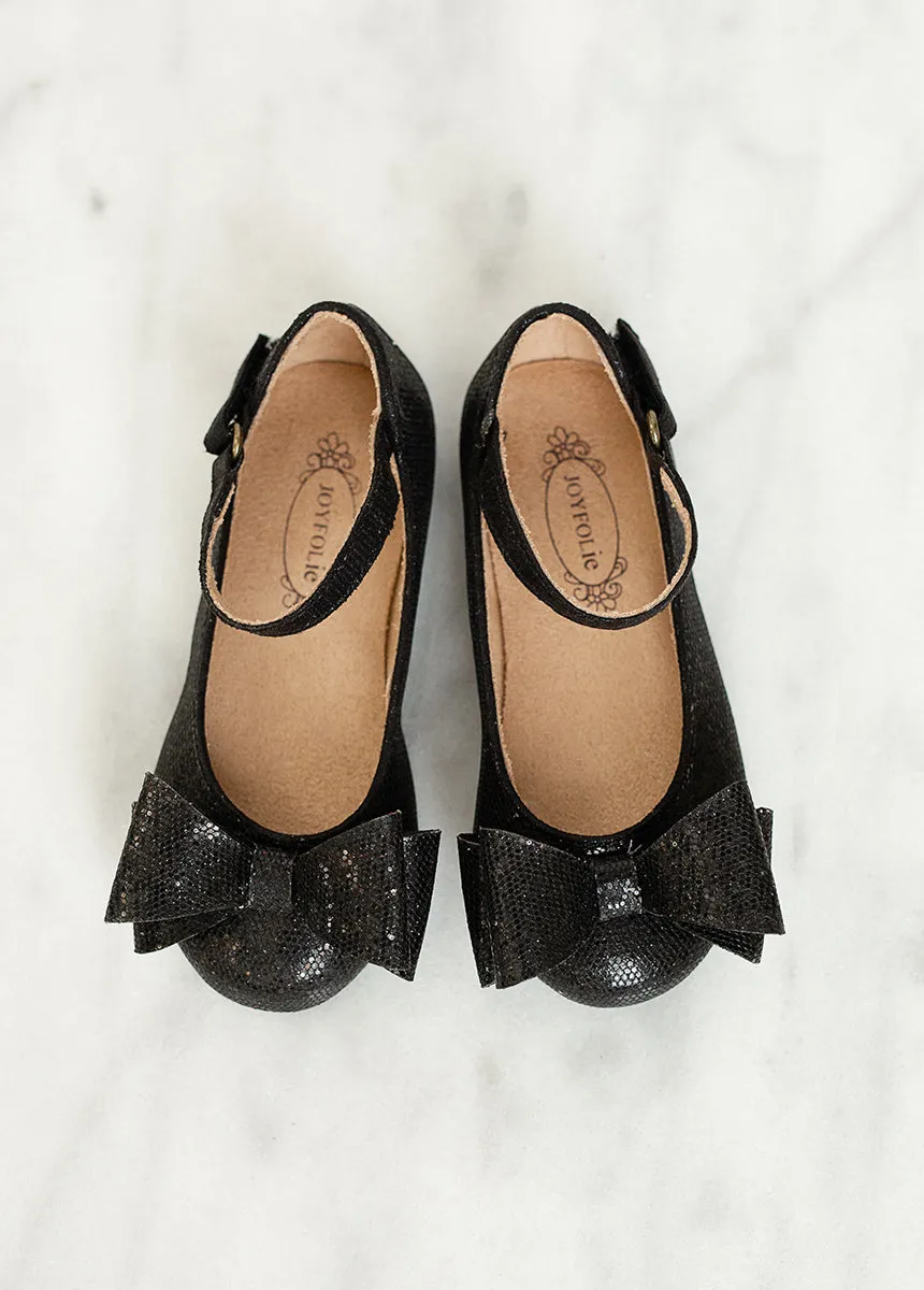 Miriam Flat in Black