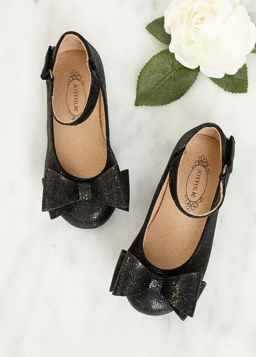 Miriam Flat in Black