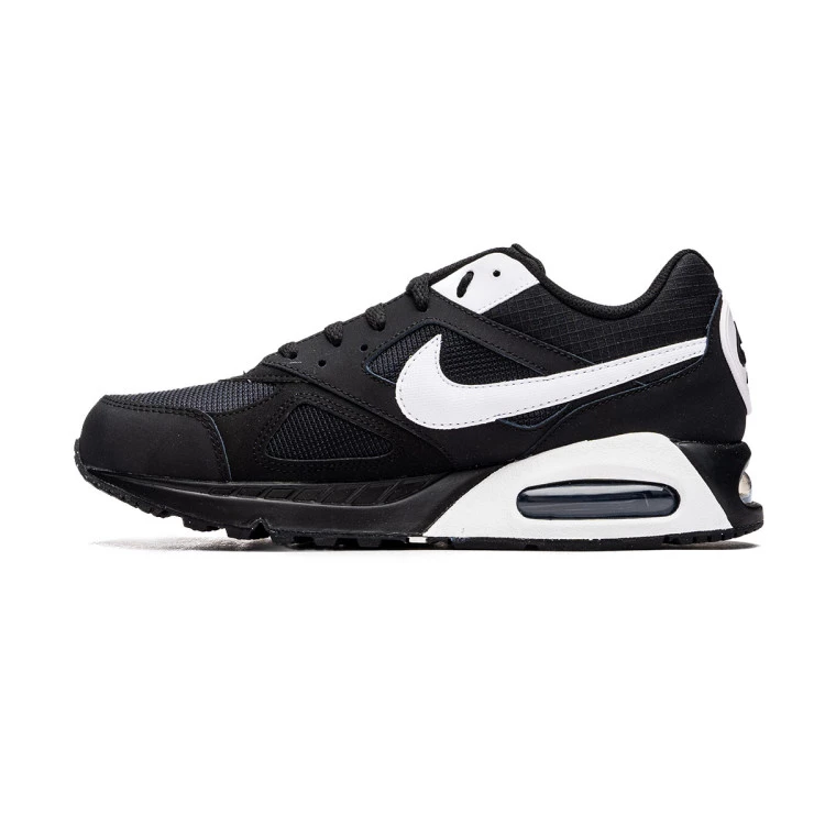 Nike Air Max Ivo Trainers