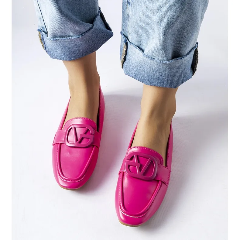 Buckle pink moccasins by Delgi