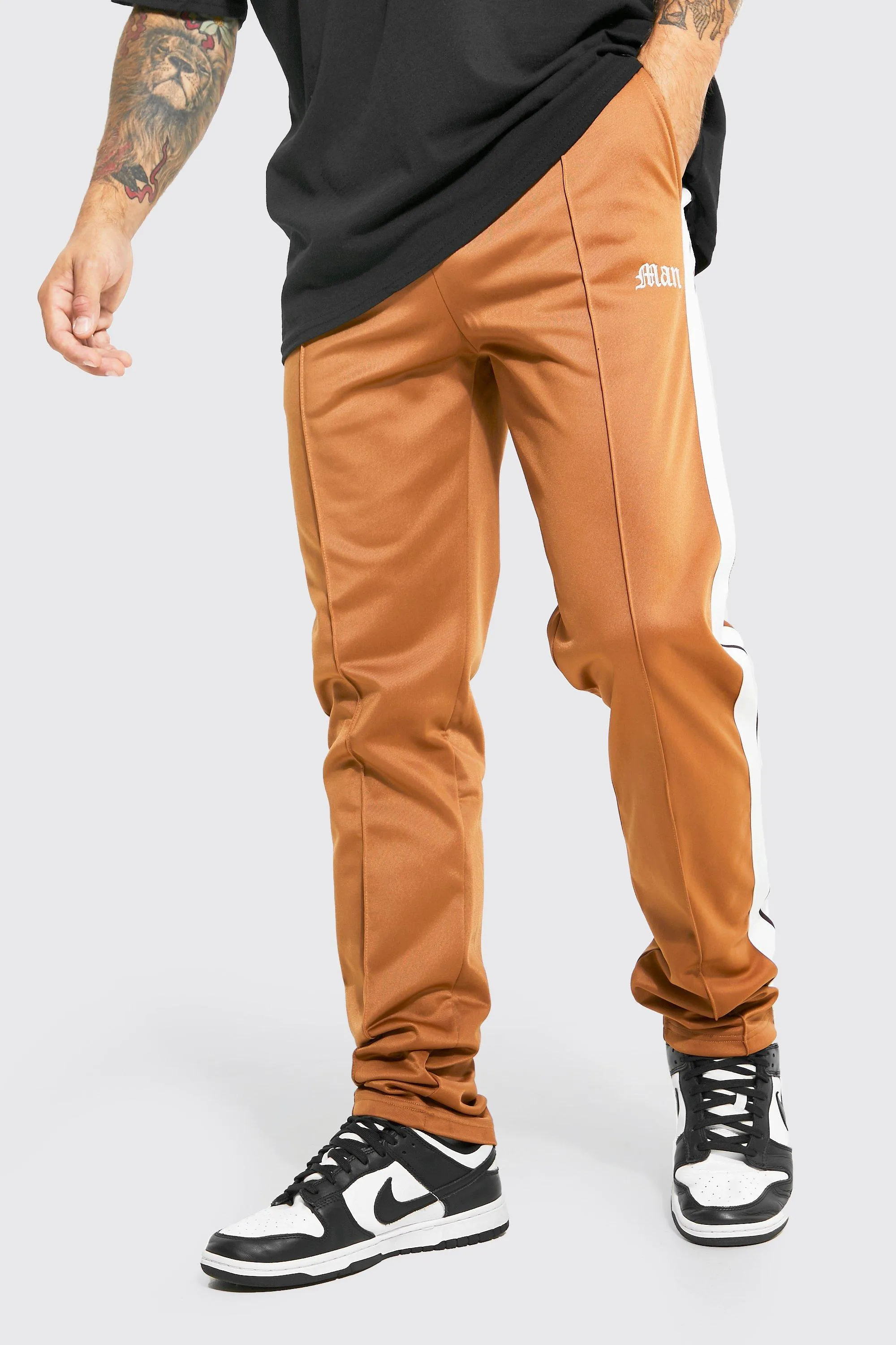 Regular Fit Tape Tricot Pintuck Joggers | boohooMAN UK