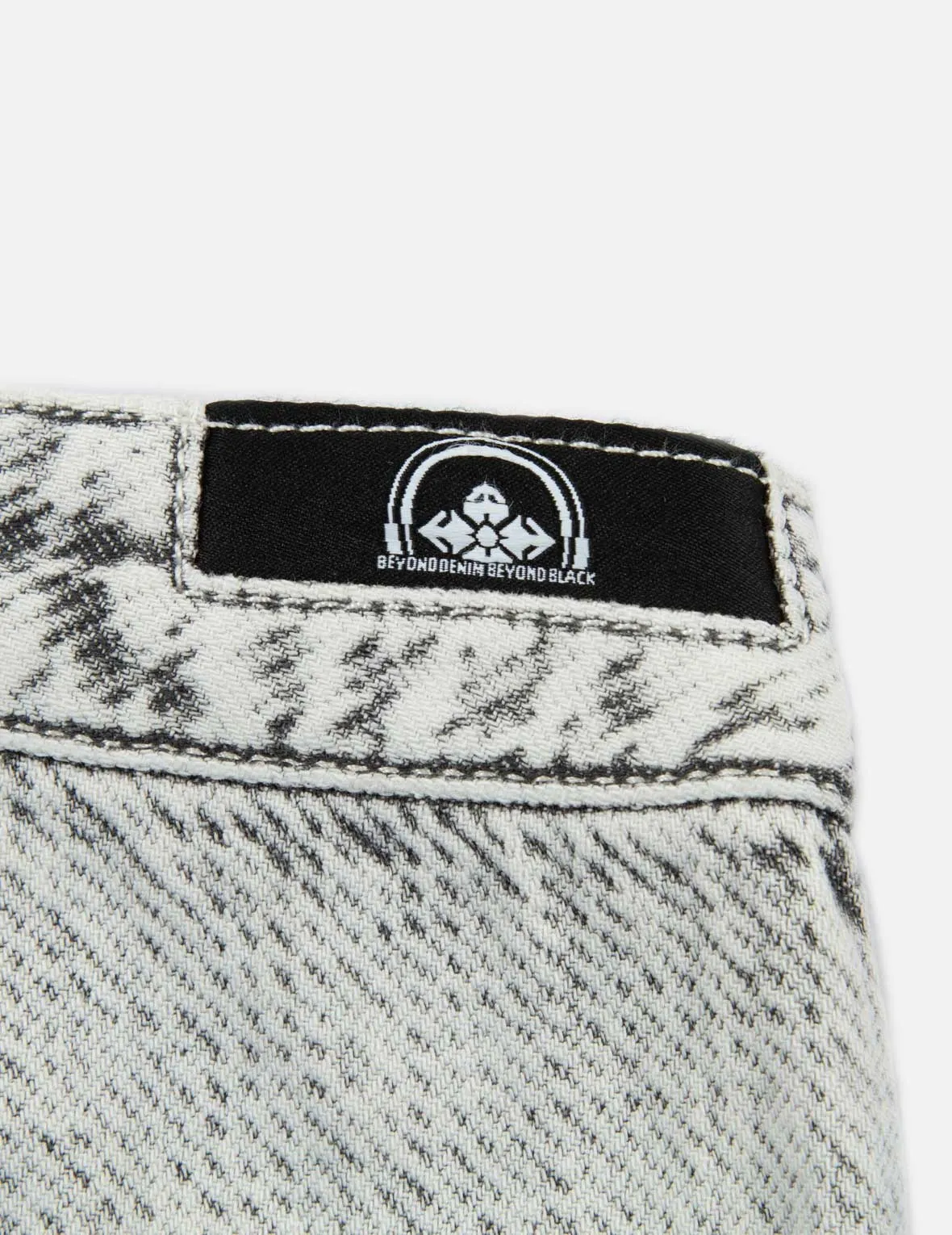 Seagull Embroidered Knit Denim Jeans