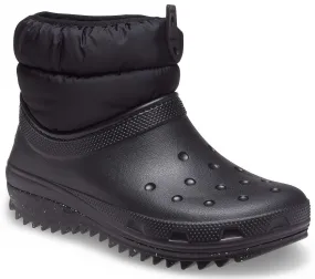 shoes Crocs Classic Neo Puff Shorty Boot - Black - women´s