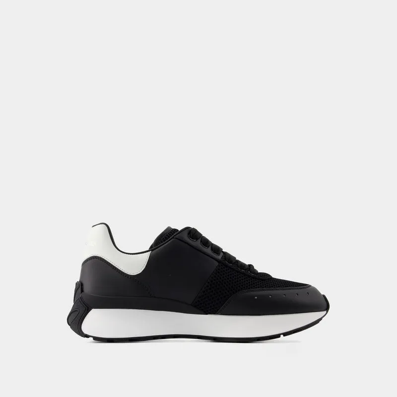 Sprint Runner Sneakers - Alexander McQueen - Leather - Black