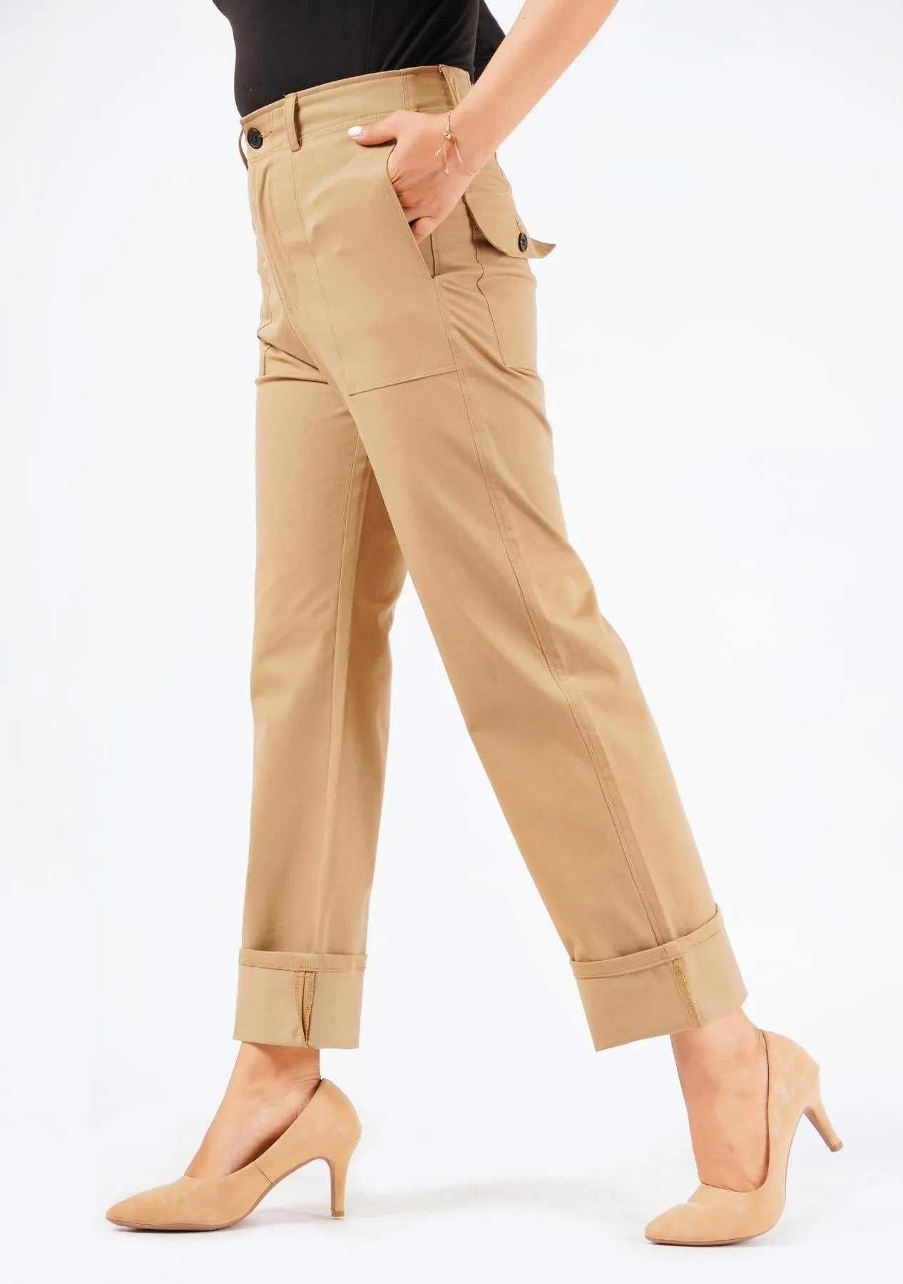 Trousers with turn up hem - camel brown