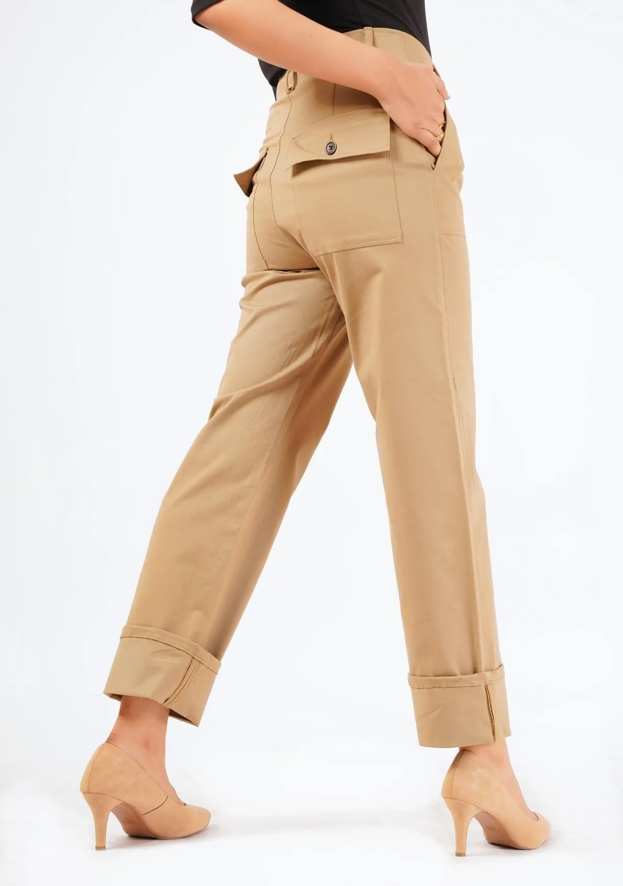 Trousers with turn up hem - camel brown