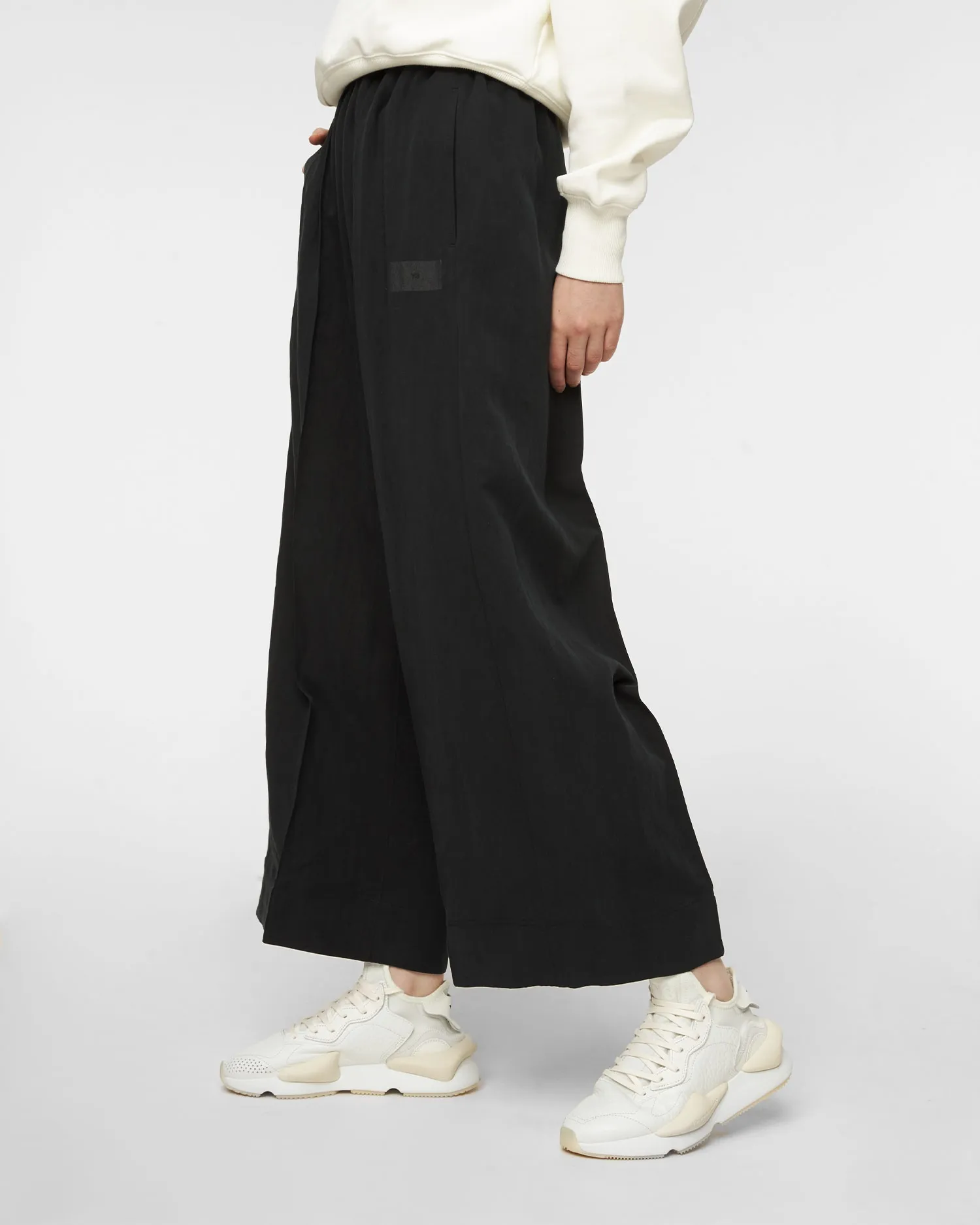 Trousers Y-3 UTLY W L PANT W H63070-black