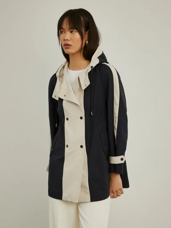 Water-repellent parka with hood