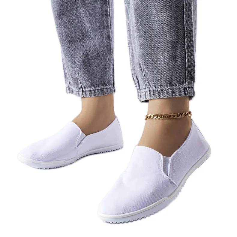 White elastic sneakers from Gaulin