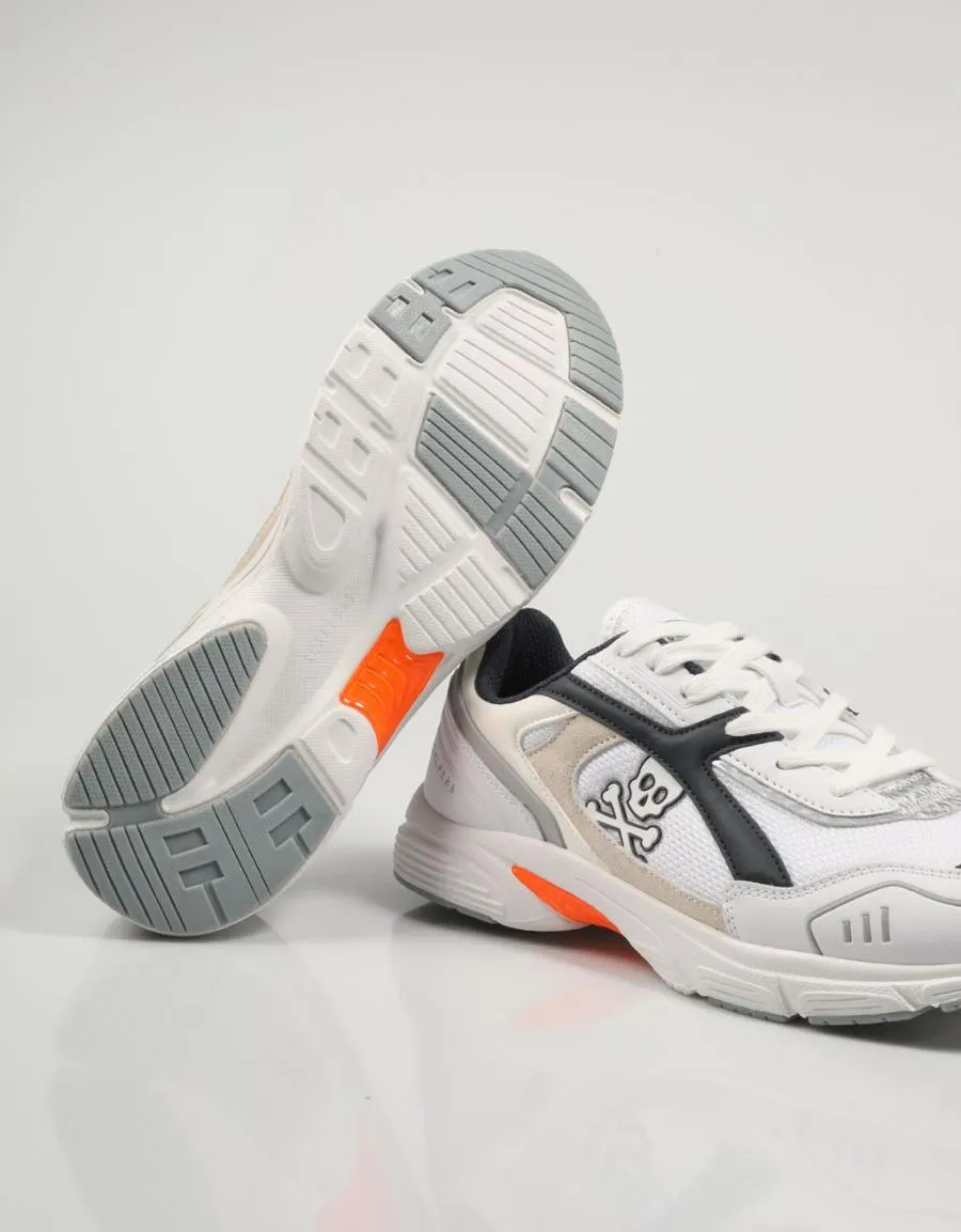 White SCALPERS Brave sneakers in 82084