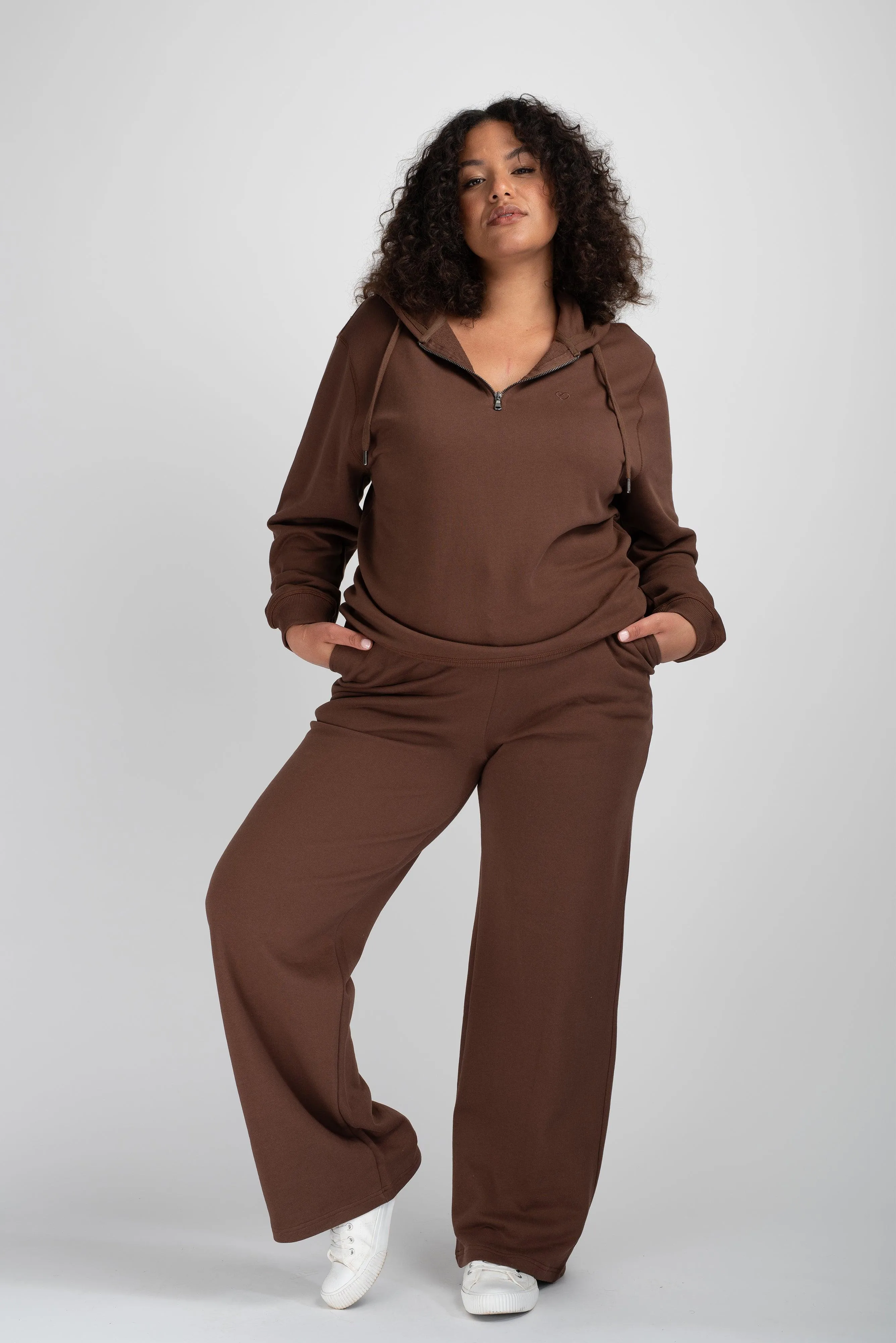 Wide Leg Joggers in Chocolate Brown